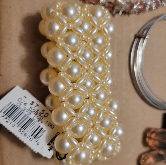 Jewelry Lot Costume Accessory Fashion Bracelets Necklace Earrings - Picture 7 of 7